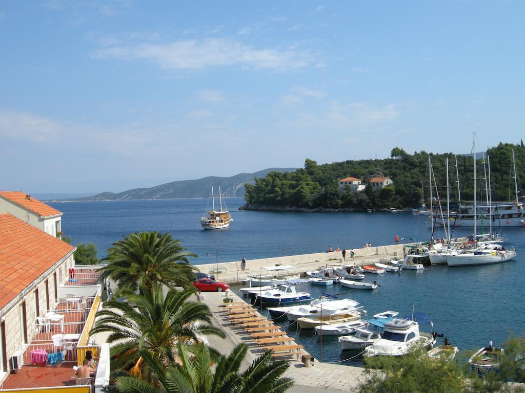 Domenica Apartments Račišće Стая снимка